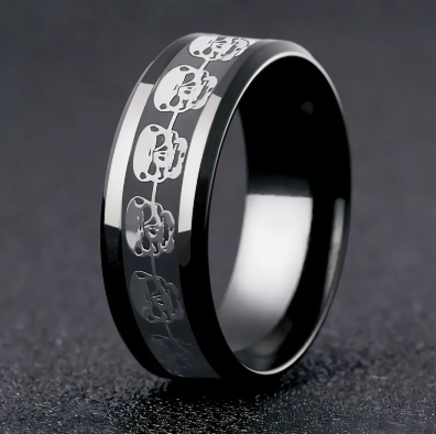 Anillo Cráneos, Acero Inoxidable, Acabado con Resína